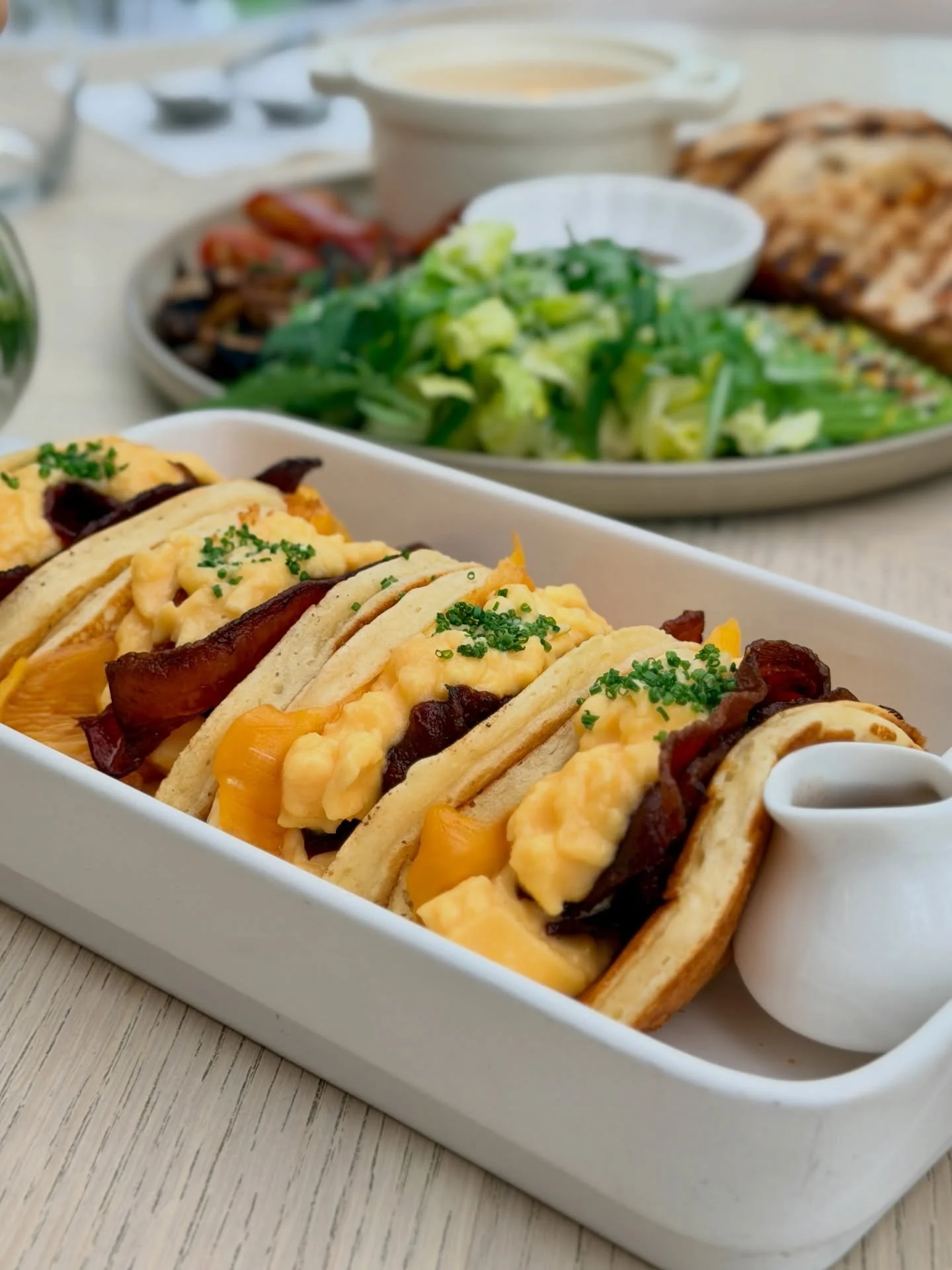 Pancake tacos 🥞 🥓 🍳 🧀 🍯