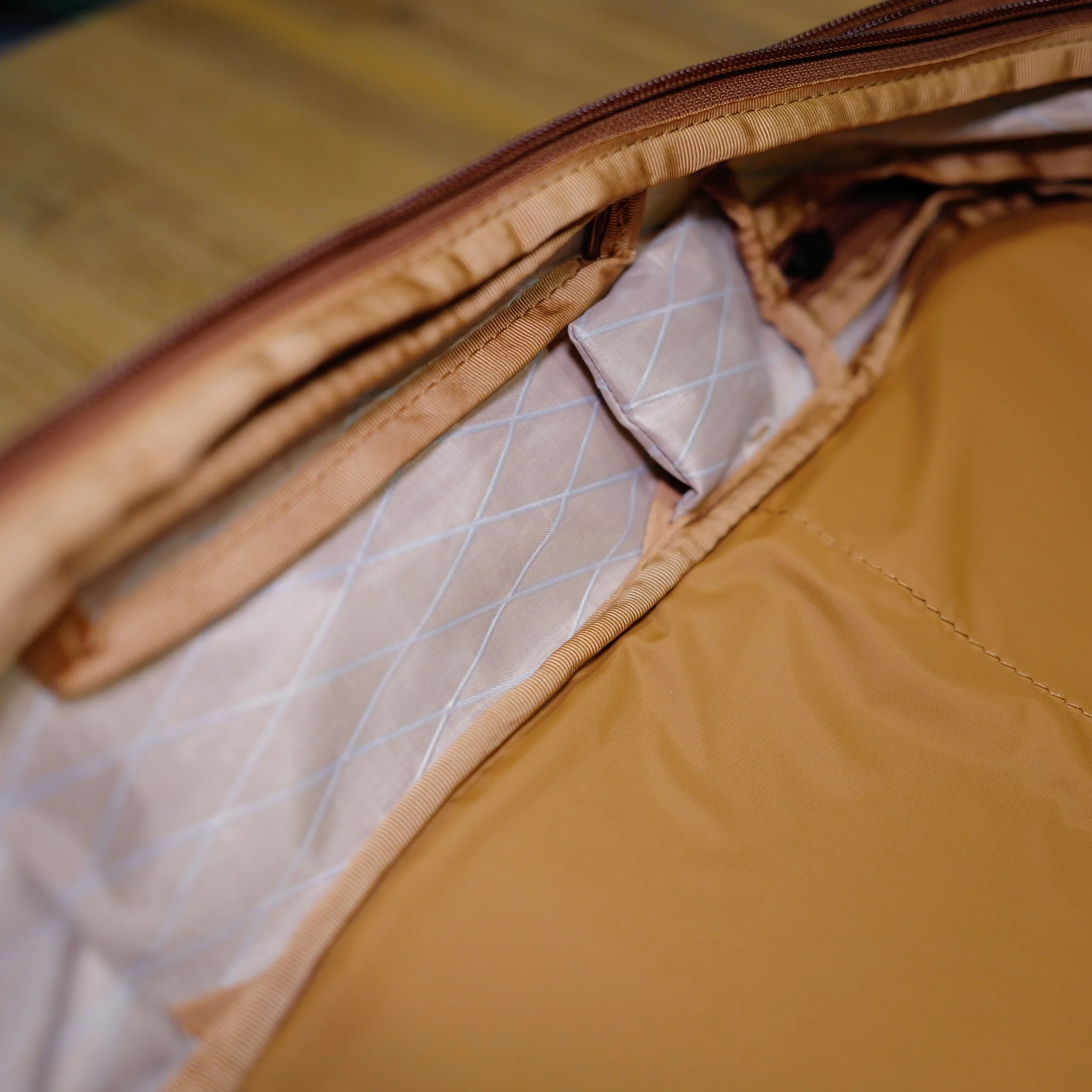Pakt Cero Review fabric macro