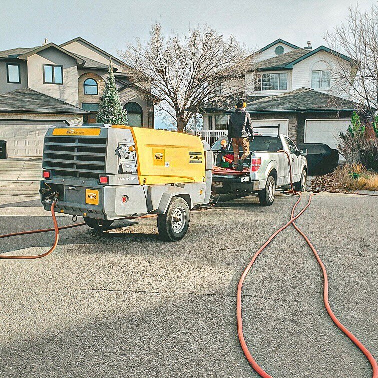 If you don&rsquo;t properly winterize your sprinkler system it may cost you💰

💦 Blow outs prevent water from freezing in your sprinkler pipes causing cracks and leaks next season. 

Tap the link in our bio to get a free estimate on underground spri