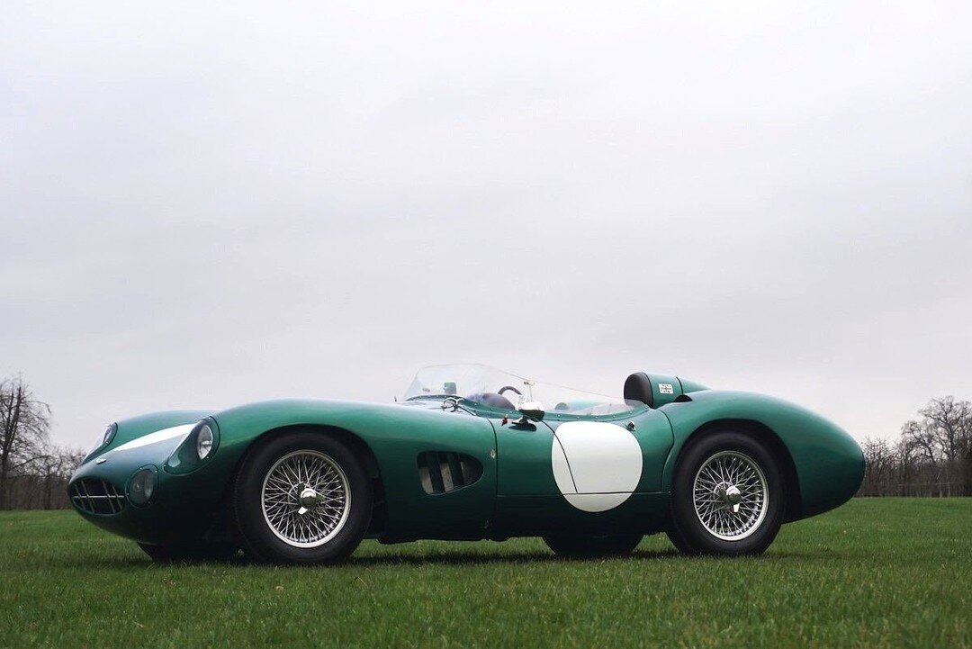 #10days10cars 
Day 10 : Aston Martin DBR1 - 1959
Aston Martin DBR1 has been created in 1956 as a sports racing car. This Aston Martin DBr1 is a recreation of the original car. This car has an astonishing finish and perfect in proportion body. Engine 