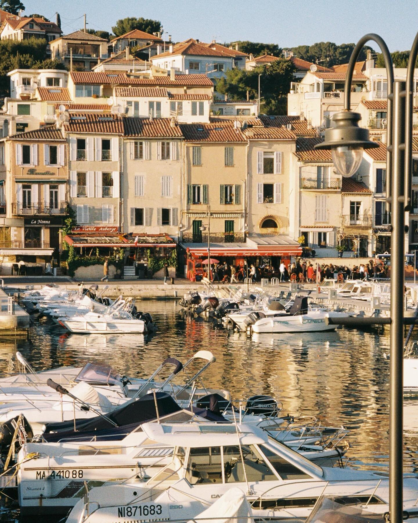 Incredible shot of Cassis #goldenlight #cassis #happyfriday @maddiebroderick