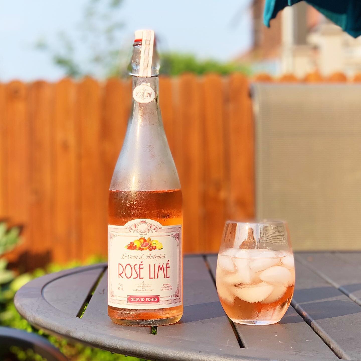 What&rsquo;s your favorite ap&eacute;ritif? ☀️ 
&hellip;
Typically I&rsquo;m Team Campari Spritz 🍊 for ap&eacute;ritif or aperitivo. But when I got this sample of Ros&eacute; Lim&eacute; @leblanclime I had to switch things up and pour it on a summer