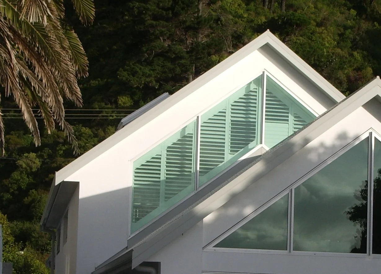 Large Rake Outside - Close Up.JPG