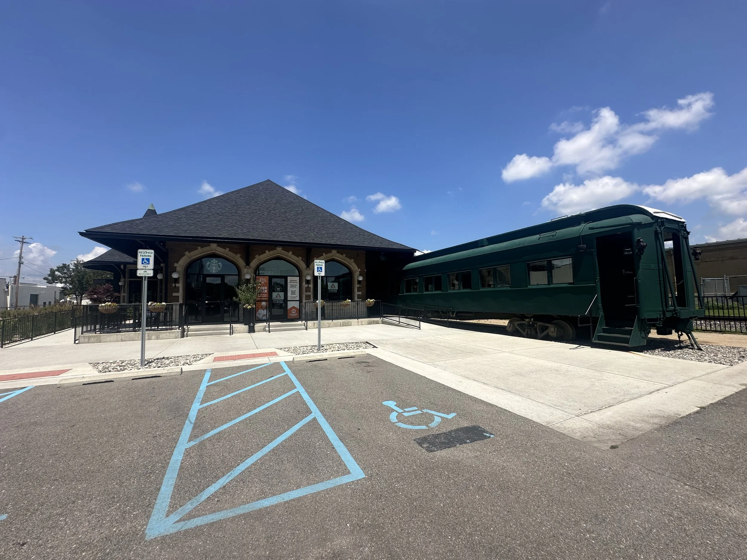 RESTAURANT/STEAKHOUSE