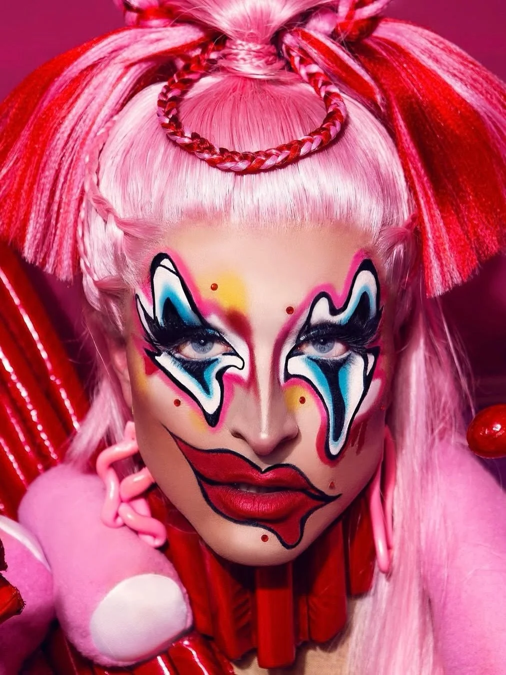 @soymuybestiah Thank you for coming to Japan 🇯🇵!
@soymuybestiah 日本🇯🇵に来てくれてありがとう!
Drag Race🇪🇸T3 @soymuybestiah brings lot of ART and LOVE to Japan🩷❤️🧡💛💚🩵💙💜🤍🤎🖤
Have a safe flight ✈️🌏 また会う日まで✈️🌏
See you soon 🔜 Love 💕💞💓💗💖💝
#ハウ