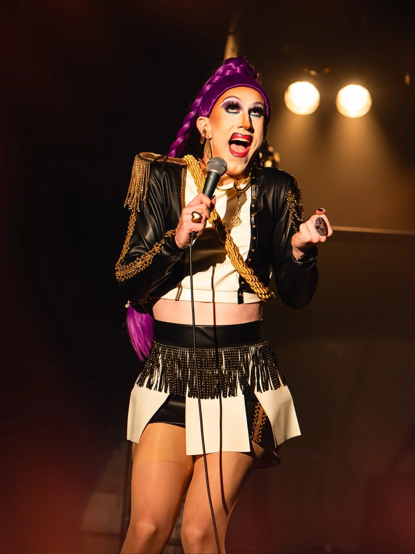 🎃 Happy Boo Boo 👻 

Guys, I went as a mermaid this year. 

📸 @yeaugram @yeau_photograph 

100% handmade costume! 
Peep those details kids. 
Not a liner in sight but it fit so ryte. 

#hausofgaishoku #beautyblenda #tokyo #japan #halloween #hallowee