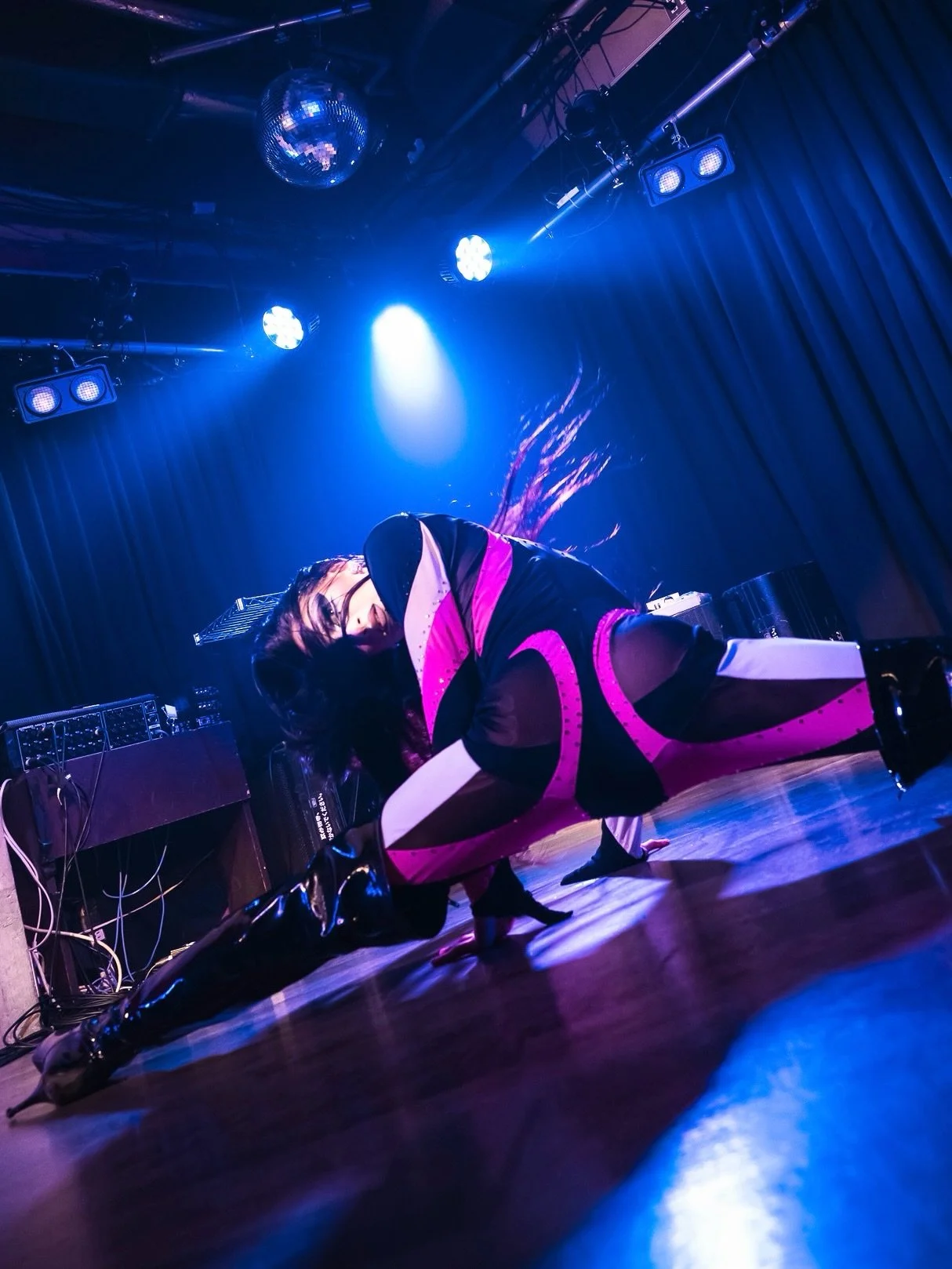 Thank you for coming to Beauty Blenda 🗼🇯🇵！
Beauty Blenda🗼🇯🇵を観に来てくれてありがとう！
See you soon 🔜 MATANE 🔜 また会いましょう！

Photo 📸 by @yeaugram @yeau_photograph

#hausofgaishoku
#ハウスオブ外食
#beautyblenda 
#ビューティブレンダ 
#dragqueen