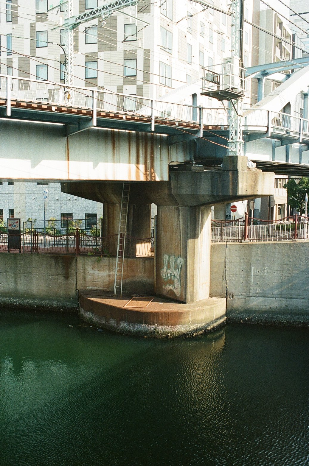 100060250033.jpg