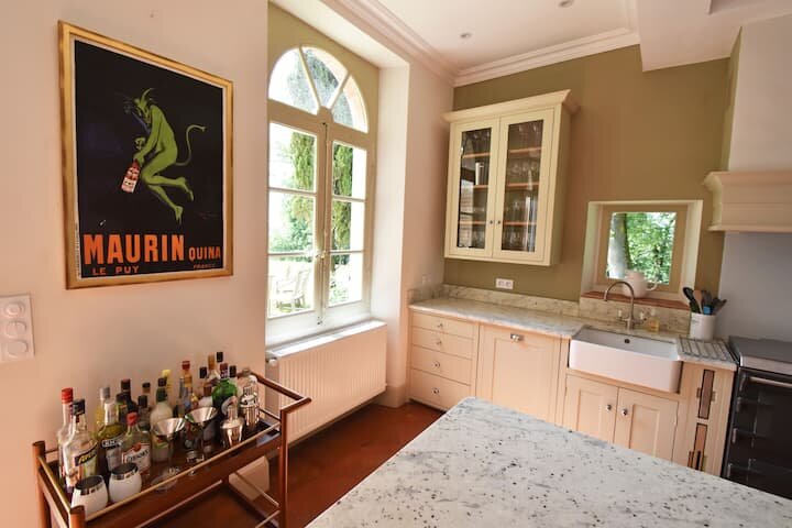 Kitchen 4.jpg