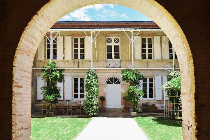 Courtyard.jpg
