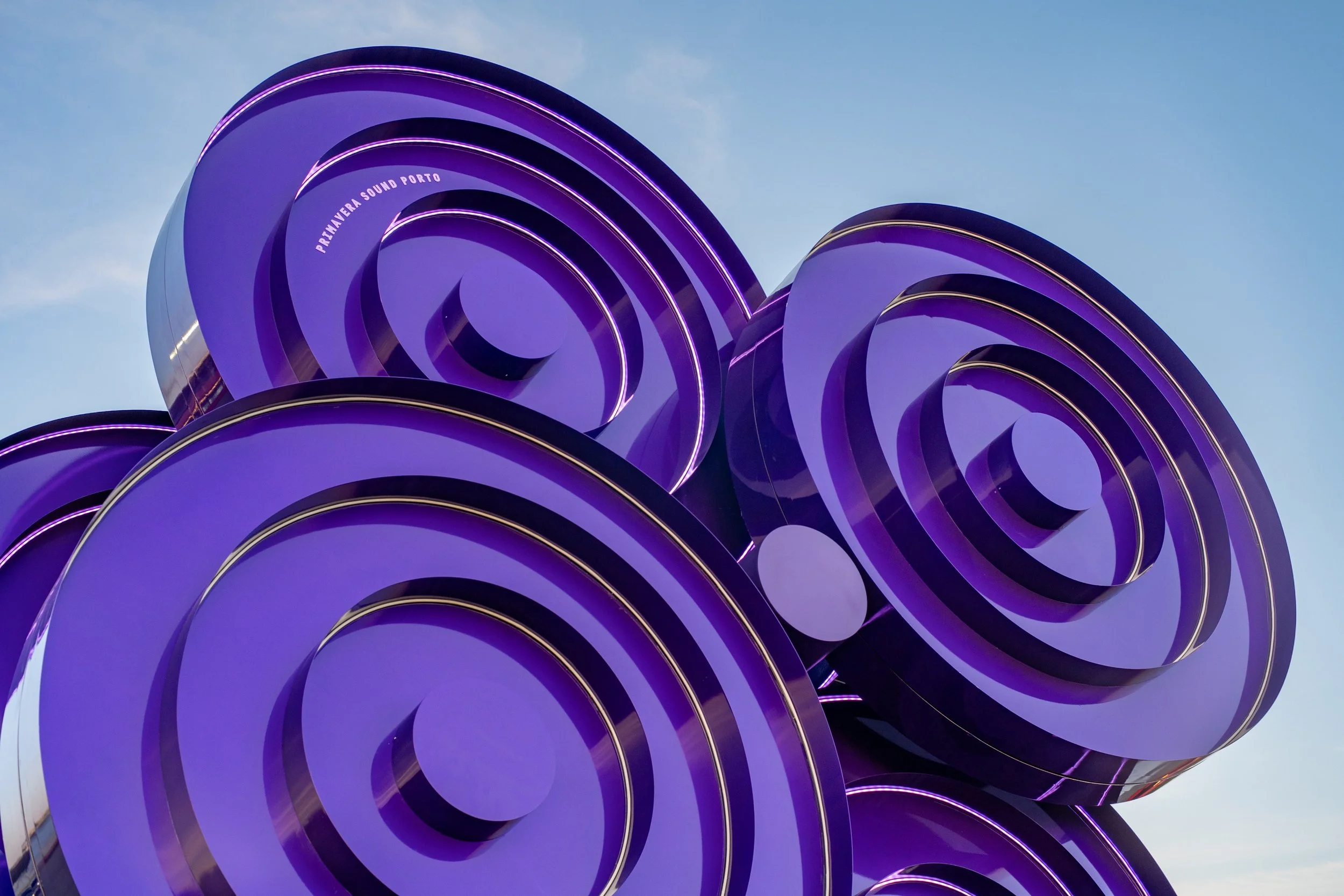 fierce-art-giraflower-art-installation-detail.jpg
