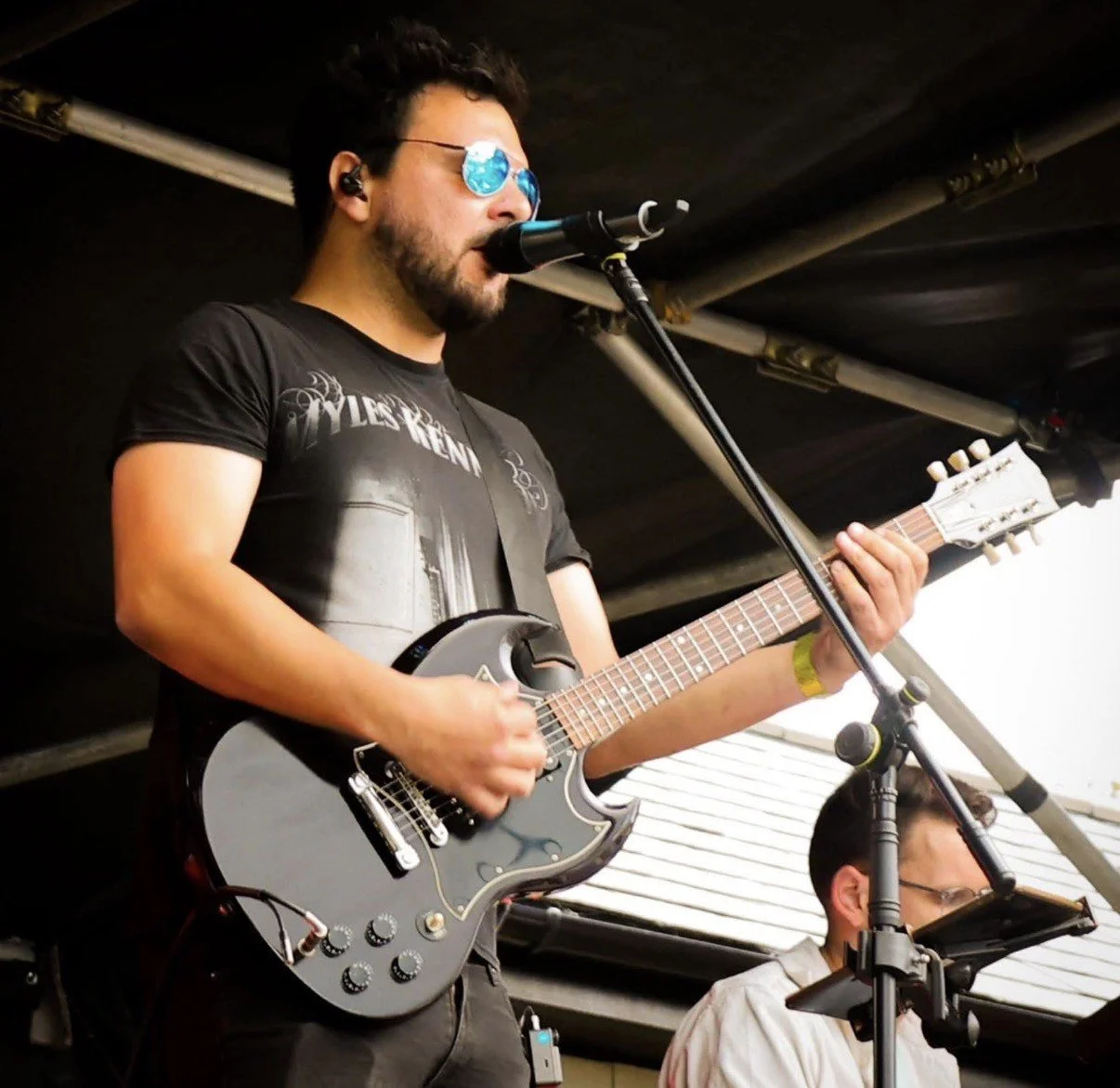 Coldharbour Field Kitchen woodfired Pizza, Tapas and Live Music night