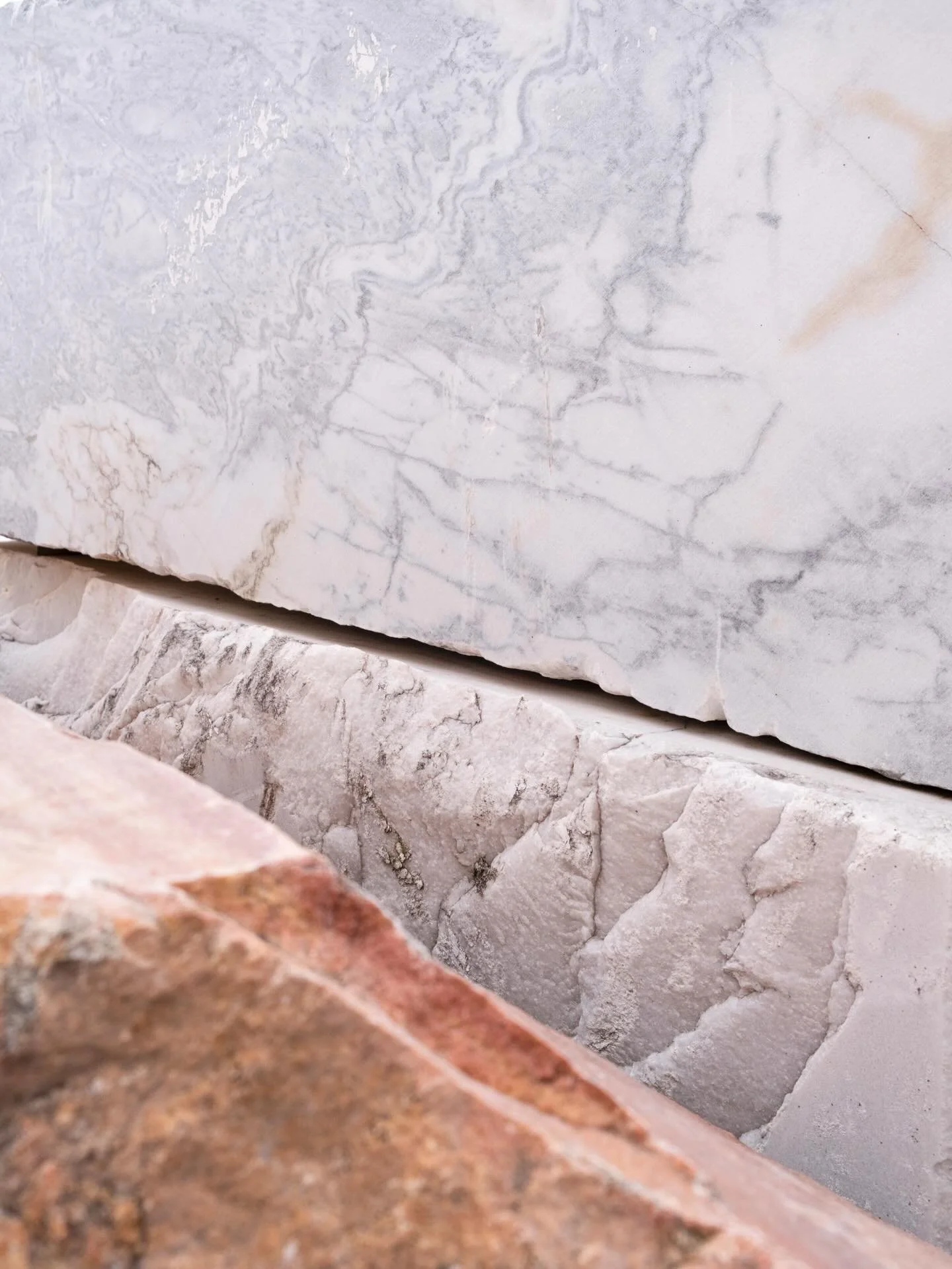 Stone manufacture field visit 👁️ a rich day to learn more on the process of extraction and transformation of local marble, back in Portuguese countryside.

In case you would like to know more about my creative services to help brands, designers and 