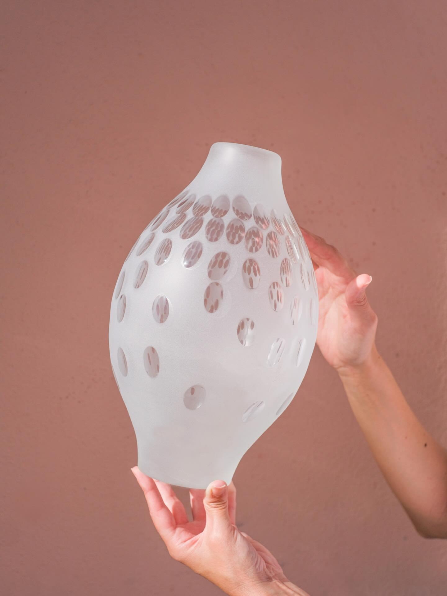 The beautiful light of Lisbon 🌞 

📸 @emily.jean.vw 
Excited to show it on the open atelier day soon!

#catarinapachecodesign #contemporarydesign #lisbon