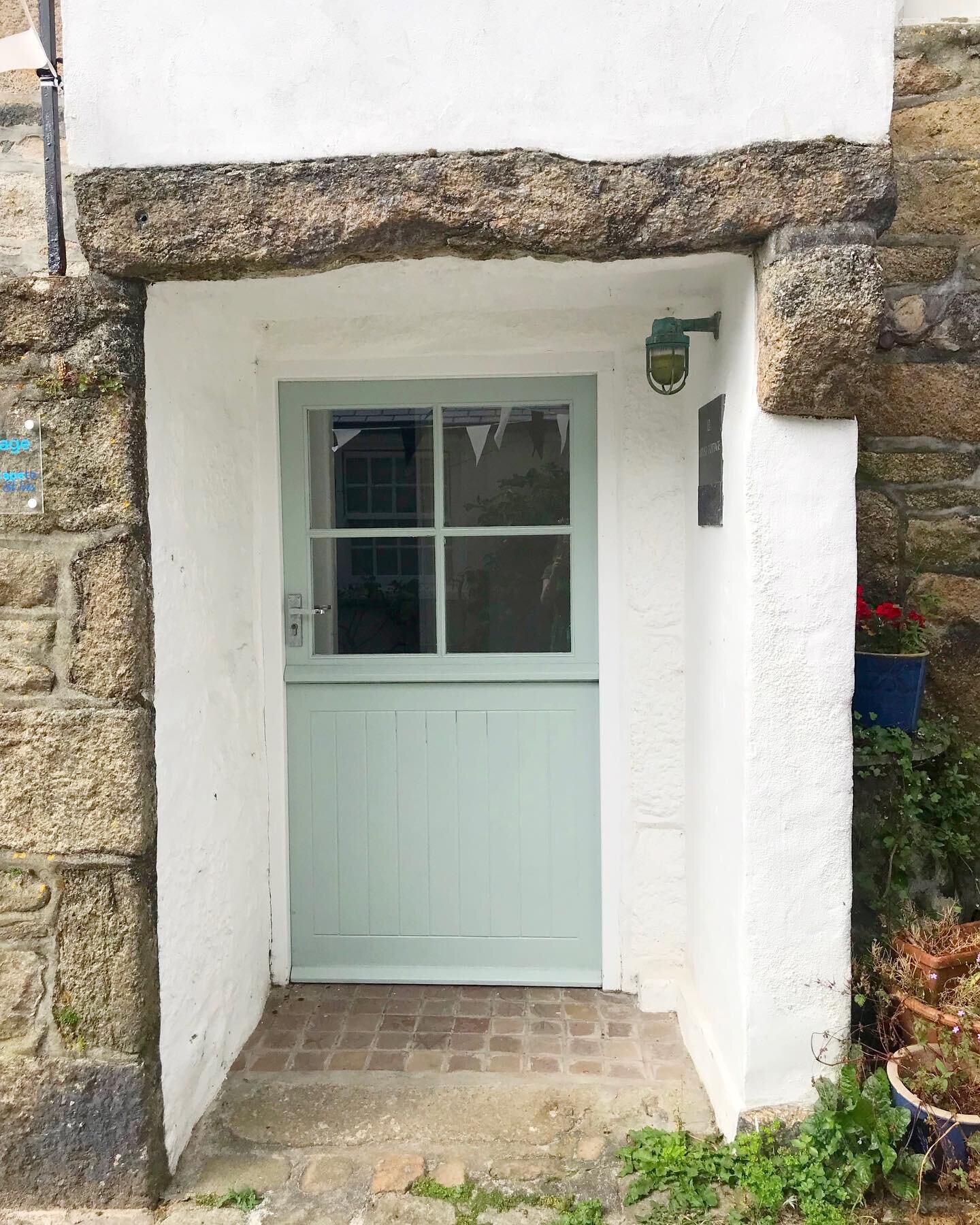 Cornish front doors 💙 Think I&rsquo;ll start a new account dedicated just to them. I&rsquo;ve definitely got enough photos 👀