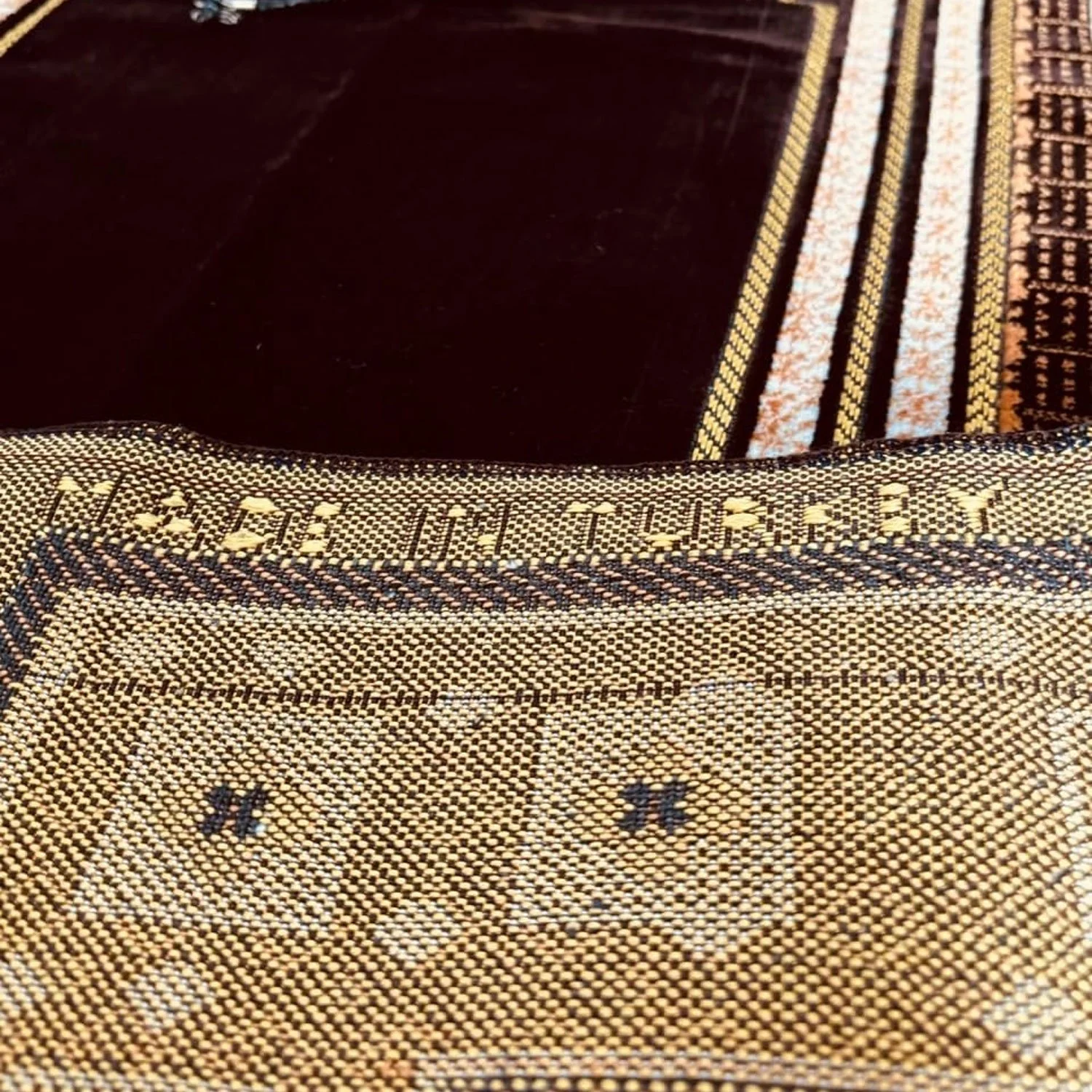 Prayer-Mat-Dark-Brown-03.jpg
