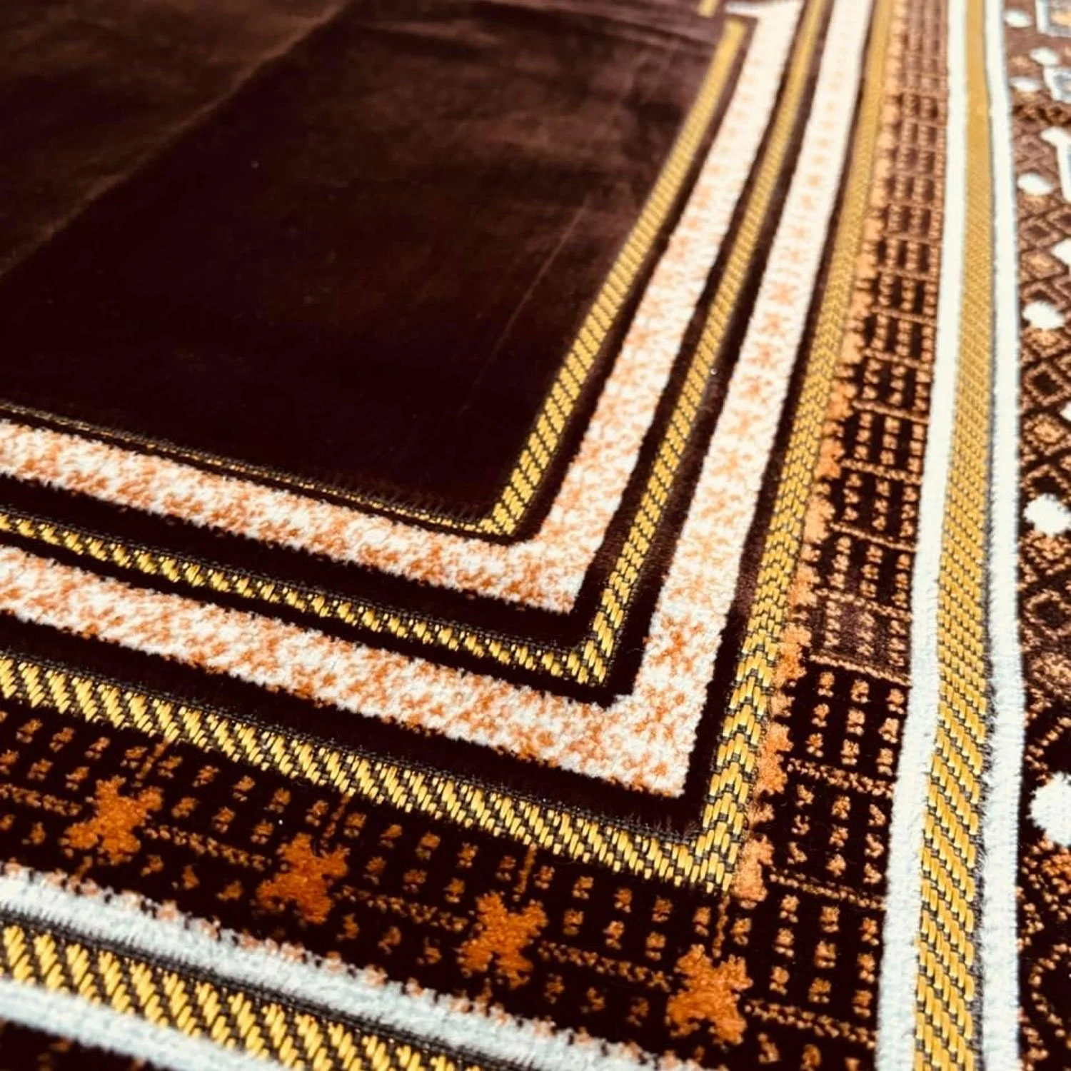 Prayer-Mat-Dark-Brown-02.jpg