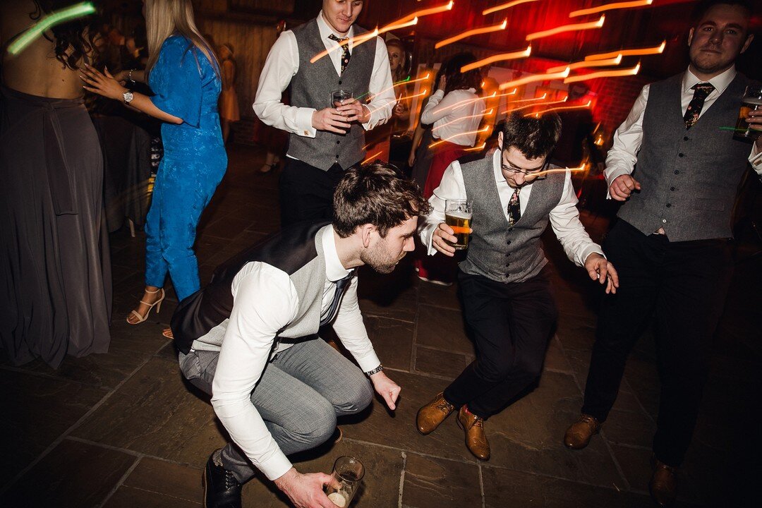 Getting down with Emma &amp; Marc! . . .
Venue @owenhouseweddingbarn
Photos by @photosarahbeth
Blog by @bridesupnorth
Agency @functioncentral . . .
#wedding #weddingband #weddingmusic #livemusic #liveband #firstdance #mrandmrs #husbandandwife #justma