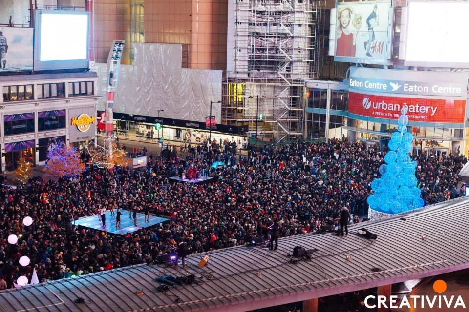 Julie Tomain Director Choreographer Creator Illuminite Dudas Square Tree Lighting with Creativa 11.jpg