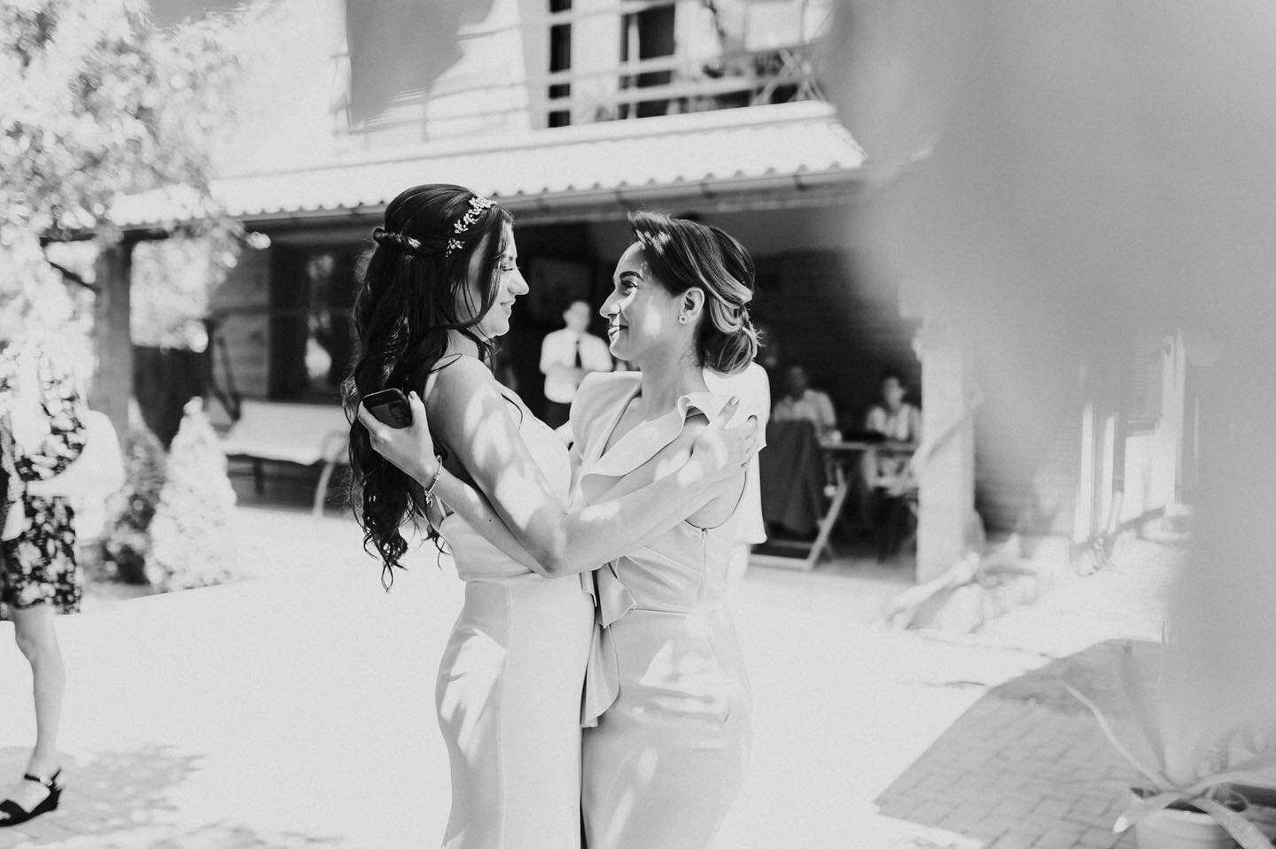Moments that will never be forgotten! .
.
.
#weddingstories #flaviusneamciuc #weddingphotography #bridal #bridalaccessories #weddingdress #weddingday #weddinggoals #weddingdecor #weddingdetails #loveandwildhearts #weddingdaymakeup #loveintentionally 