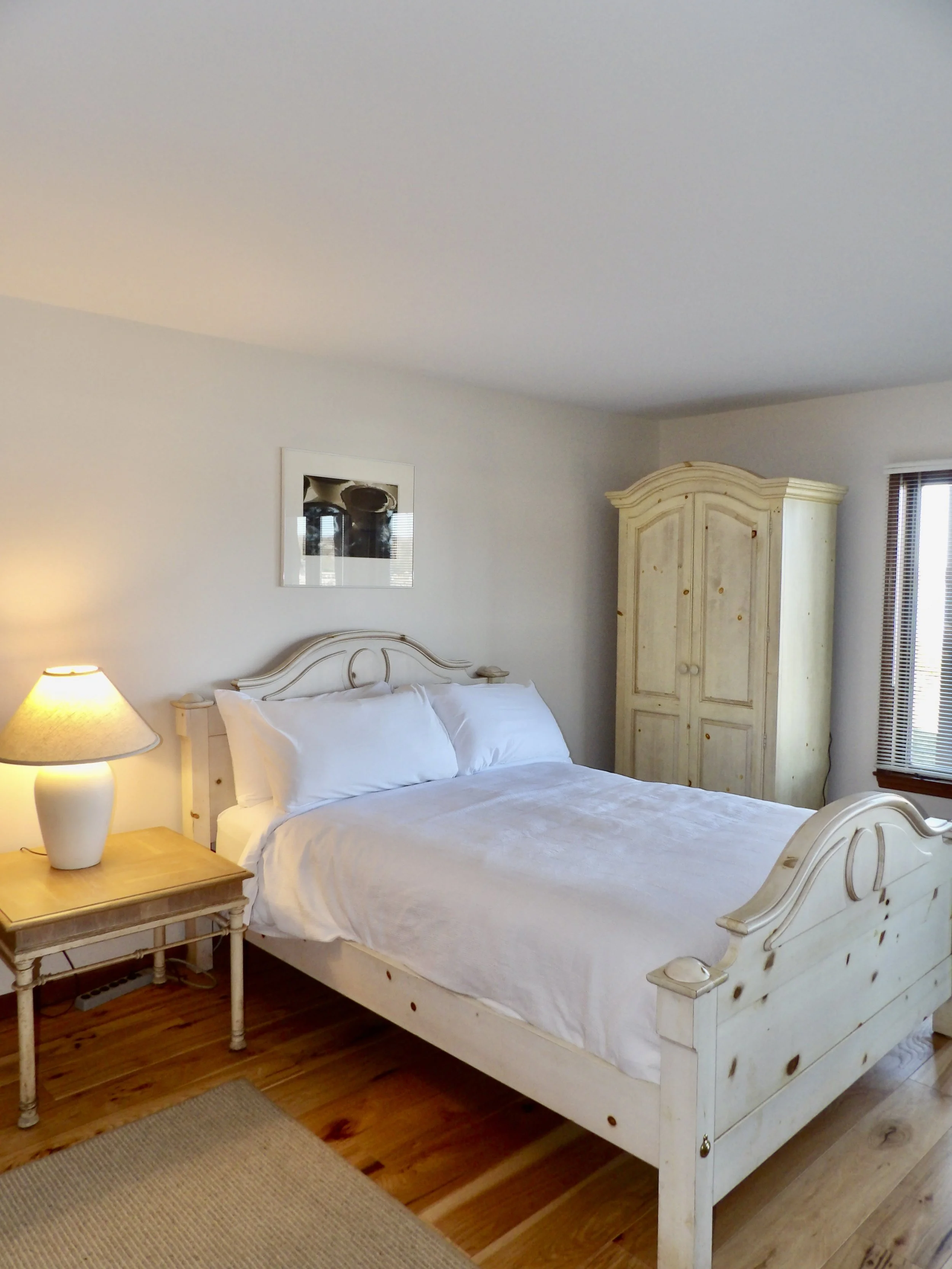 Queenbed534.jpg