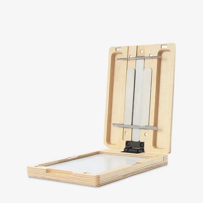 New Wave U.GO Plein Air Anywhere Pochade Box - 6 x 8in