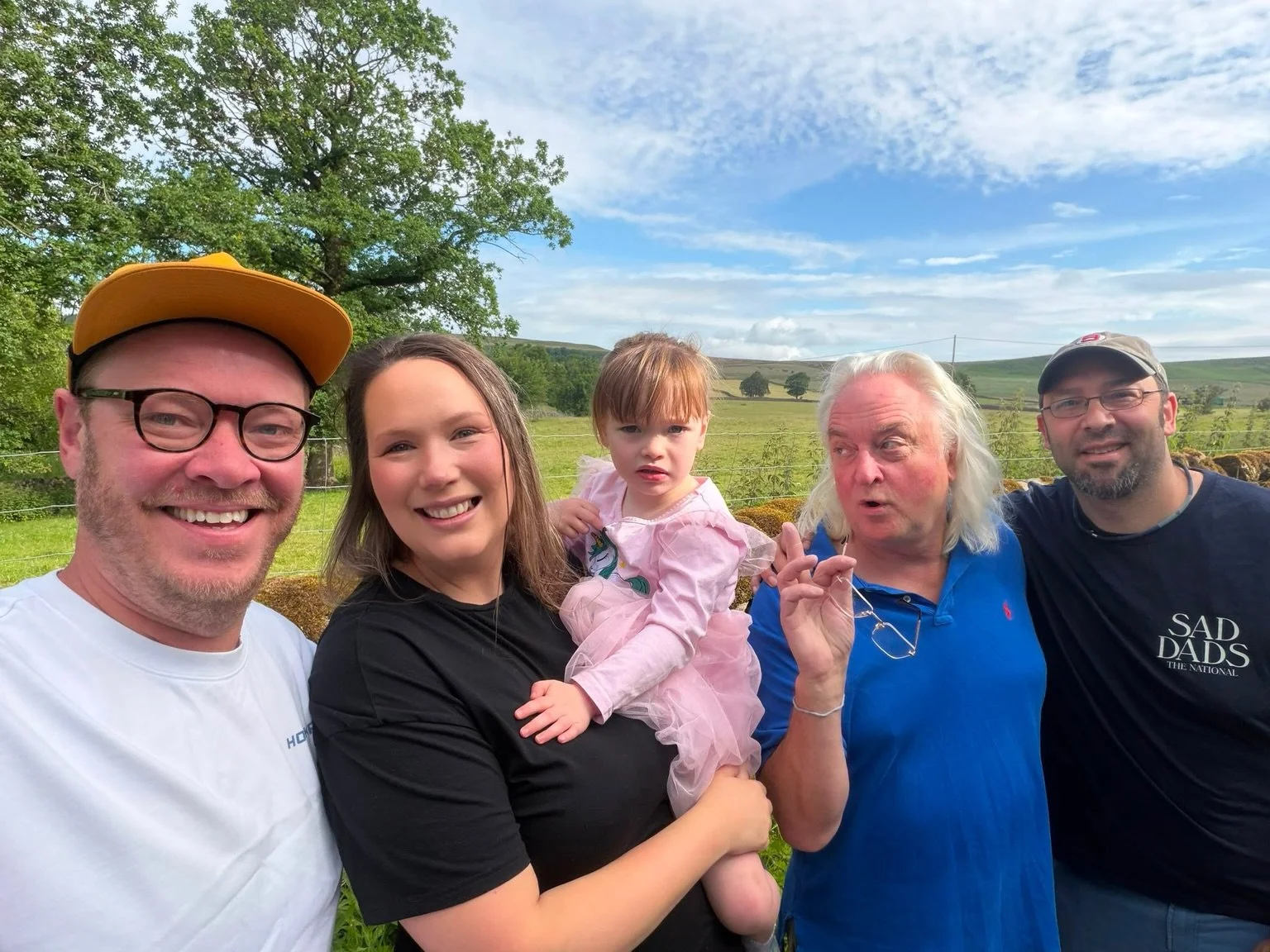TODD CASEY &amp; MICHAEL HARDING ARE IN THE HOUSE! 🏡 

I&rsquo;m so grateful that our long time friend @mhpaints spent the weekend and first part of @toddmcasey &lsquo;s workshop with us. 🌈 It&rsquo;s been wonderful to share our part of the world w