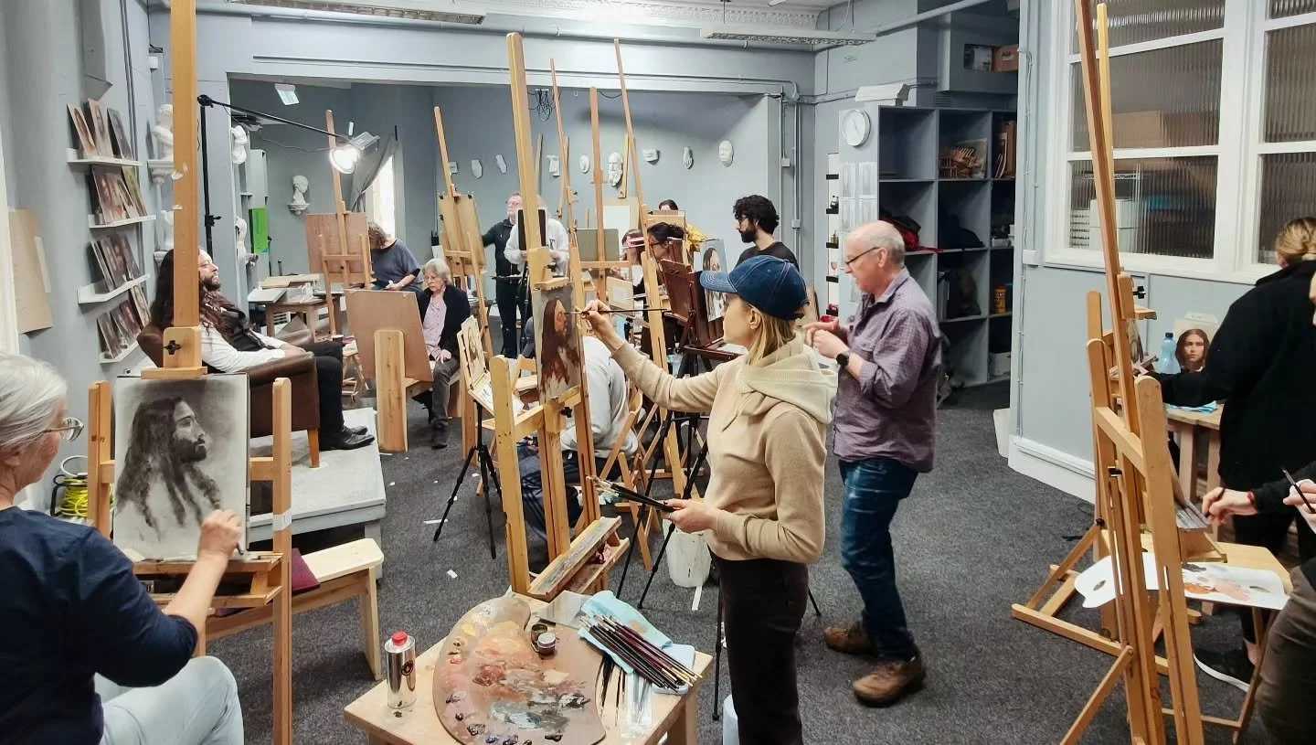 Tomorrow is our next portrait session! There's still time to sign up, and you can do so in the link via the bio...

It's going to be a great day. Come along and draw or paint with us from the live model, 10am-4pm 🎨✏️