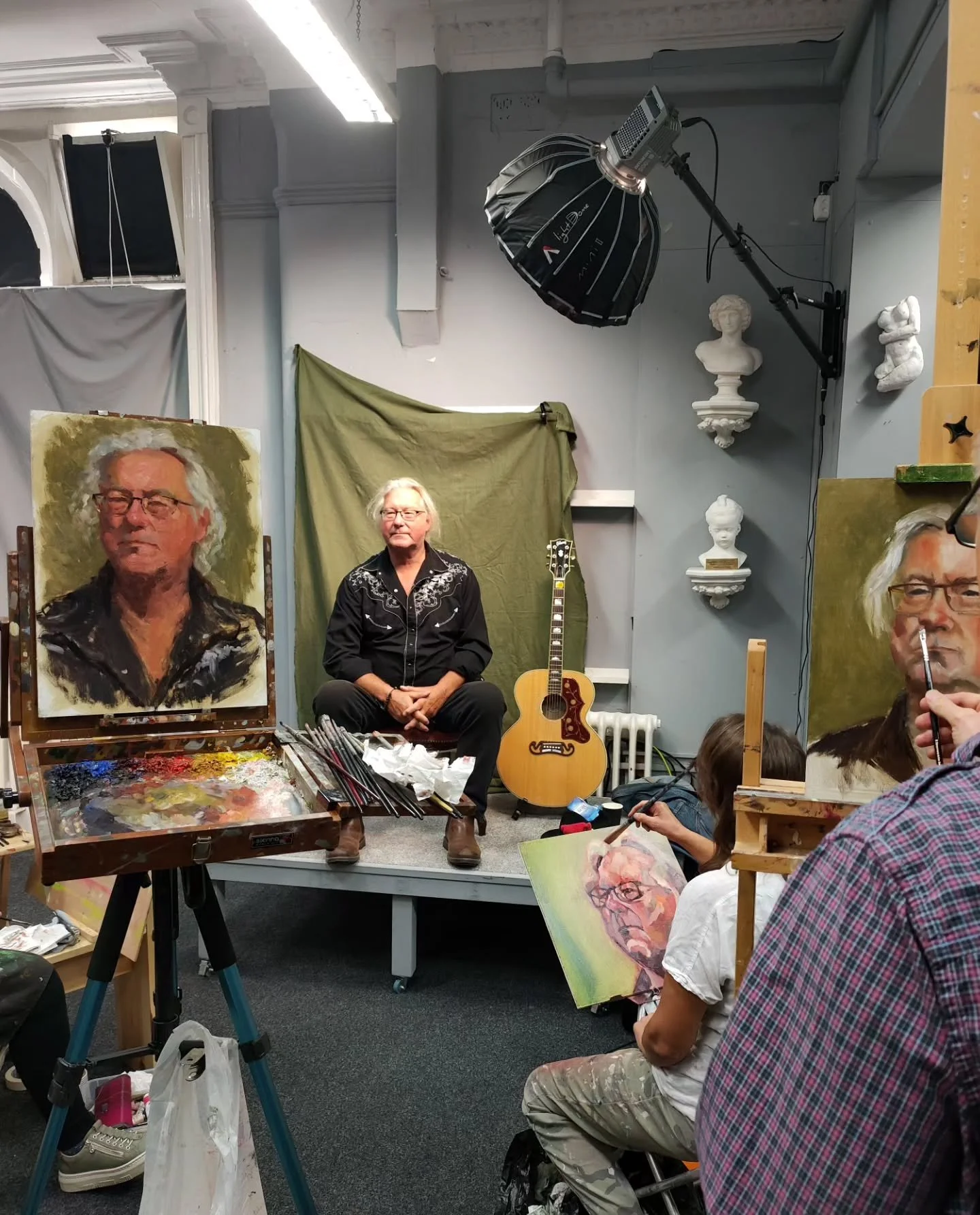 It was a fantastic session yesterday, a huge thank you to everyone who attended and to our class model Craig Bradley! 

Our next classical portrait session in September with @lukethompson_art is moved to Saturday 19th, due to a workshop on the 26th! 