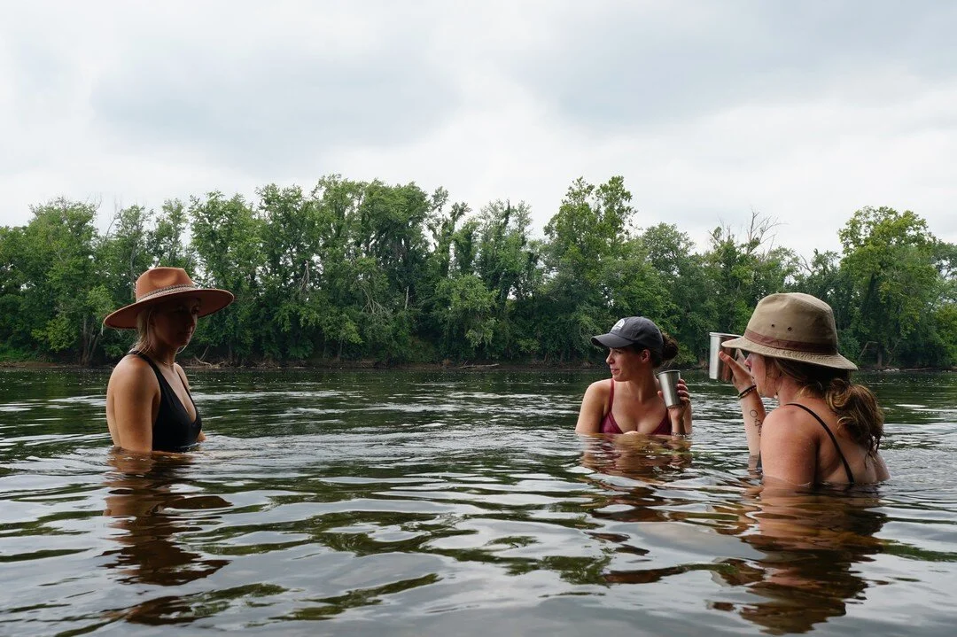 As summer heats up in Virginia come cool off with us in the James on a River Tour

#ontheriver #jamesriver #batteau #rivertour #takemetotheriver #swim #riverrats #scottsvilleva #charlottesvilleva #charlottesville #visitva #loveva #virginiaisbeautiful
