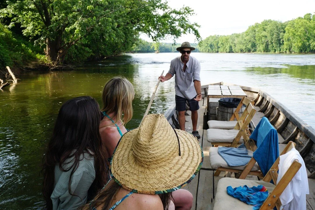 Captain Cash adding some context to the River Tour experience

#ontheriver #jamesriver #batteau #oldtimey #virginiasummer #scottsvilleva #charlottesvilleva #charlottesville #riverguide #riverlife #riverrat #goplayoutside #vahistory #rivertour