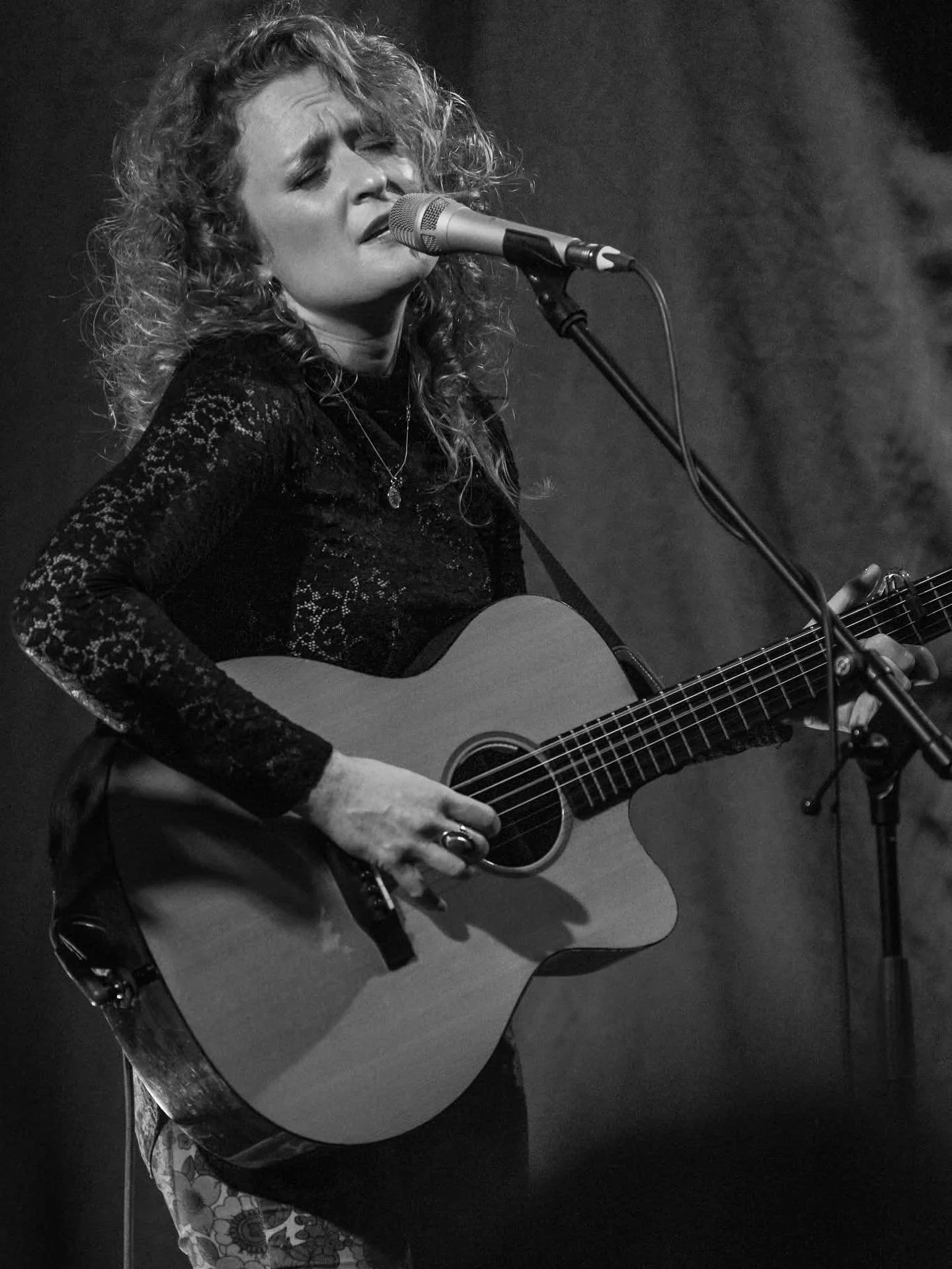 TWO MORE UK SHOWS!

Tuesday 11 Nov LONDON The Green Note @greennotemusic 
Wednesday 12 Nov ST. LEONARDS @ Mike&rsquo;s Shop

Thank you very much to Keith Belcher at @tlratsaltaire for this photo 📷