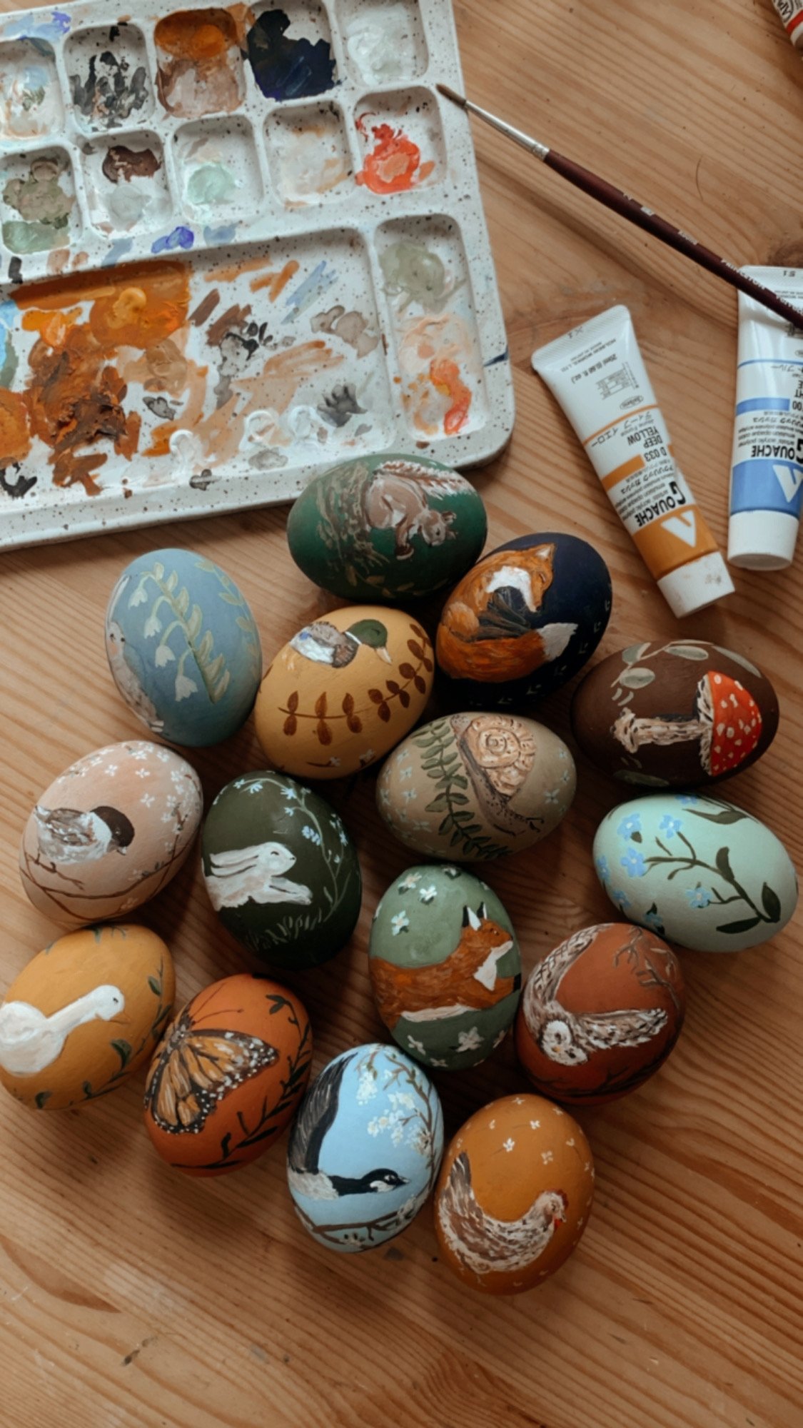 Painted Eggs 1 _Fox In Woodland.JPG