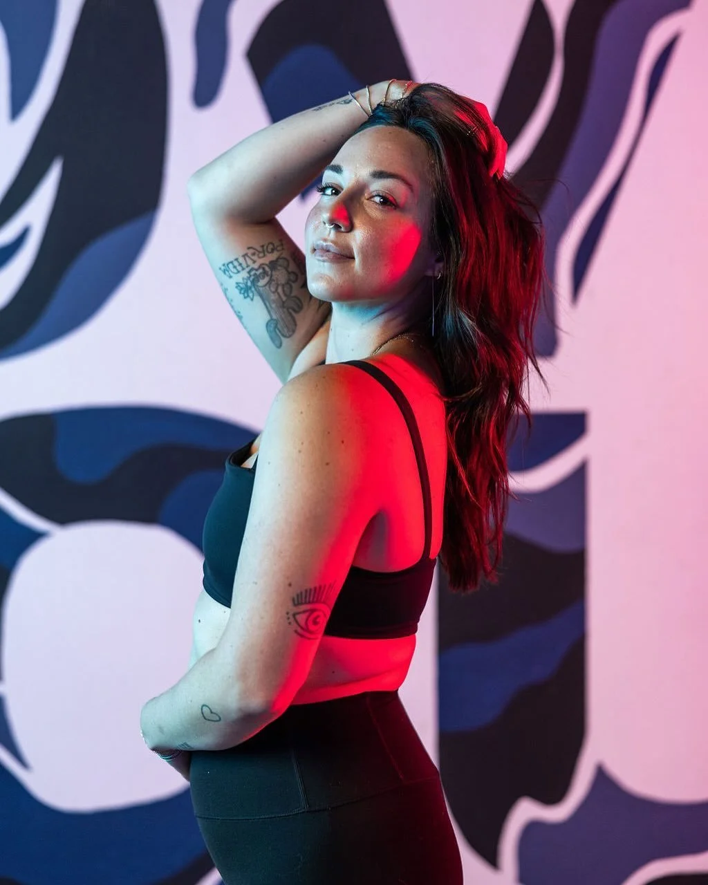 them: so what&rsquo;s the sculpt room like?
us: oh, it&rsquo;s a vibe. ⚡️

come sweat with me at @class_studios every monday at 7:30am + friday at 6:30am. 

📸: @kathytranx