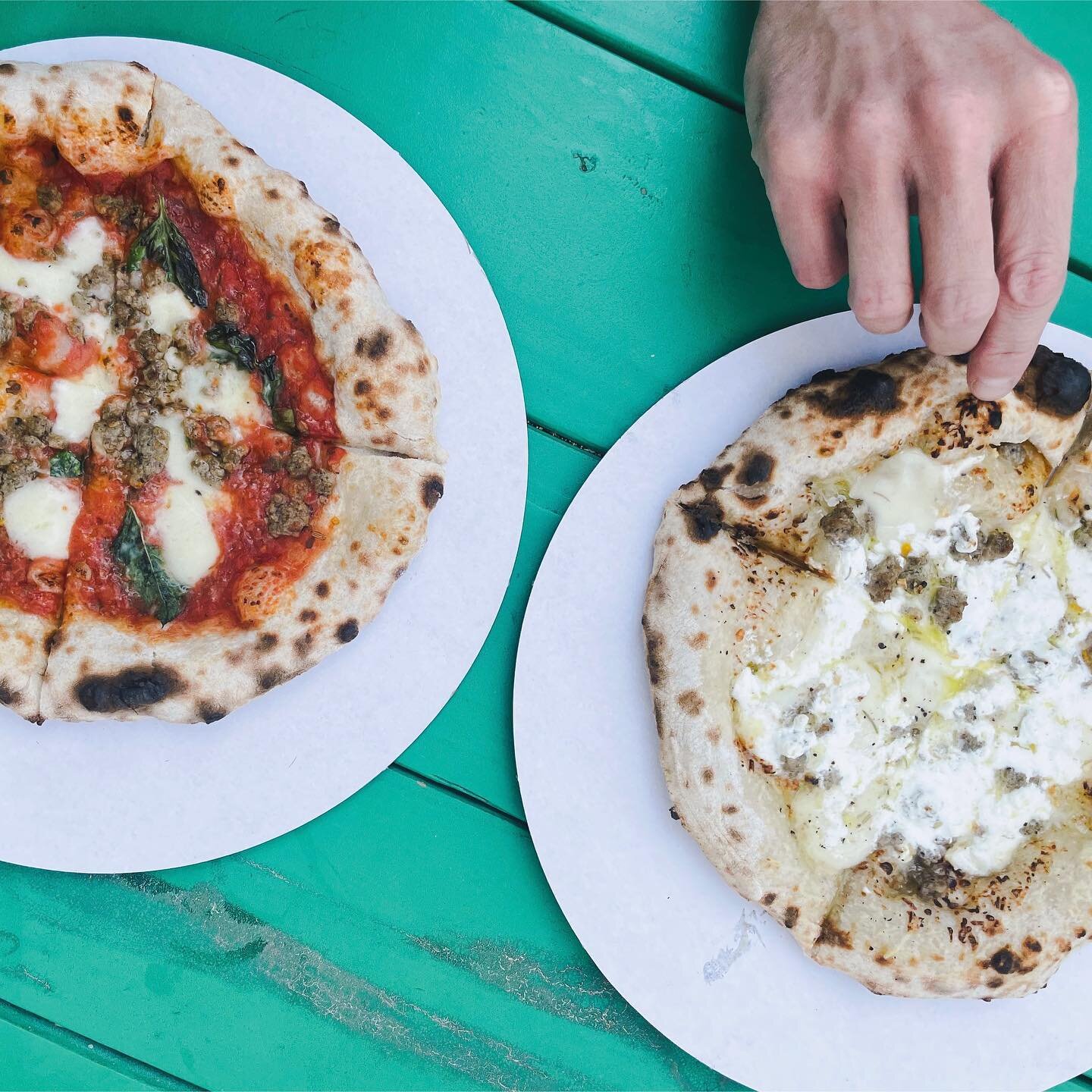 🍕 Guess who&rsquo;s back? Back again in time for Sunday&rsquo;s @thefront.market festivities is @noccosnapoletana from 1pm to sold out with our favorite wood fired pies. Pairs perfectly the wine recommendations and samples from @usnaturalwine also p