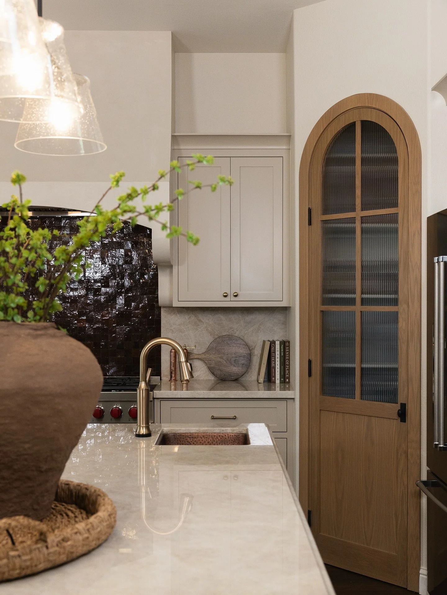 Ya’ll have been PANTRY obsessed this week, so here’s another SNACK to fuel the addiction 🤎