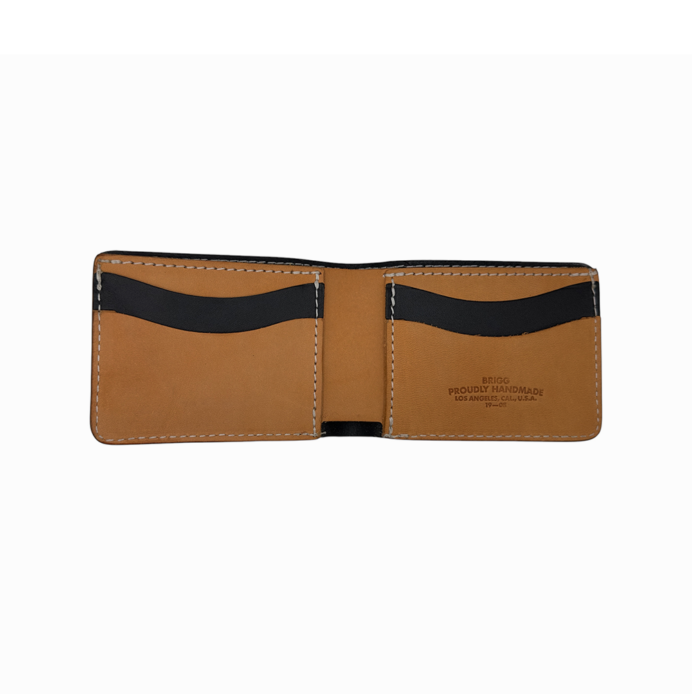 inside_twotone-classic-wallet_blacktan_WEB.png