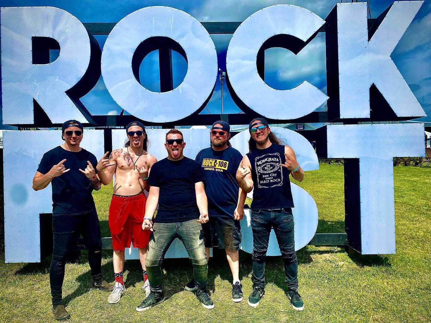 ROCK FEST! We are here and ready to have some FUN! We&rsquo;re hitting the Budweiser&rsquo;s Boneyard stage tonight at 9:50 and again at 12:55!! This is going to get WILD! Don&rsquo;t miss it! 
@rockfestwi #rockfest #wisconsin #letsgo #partytime