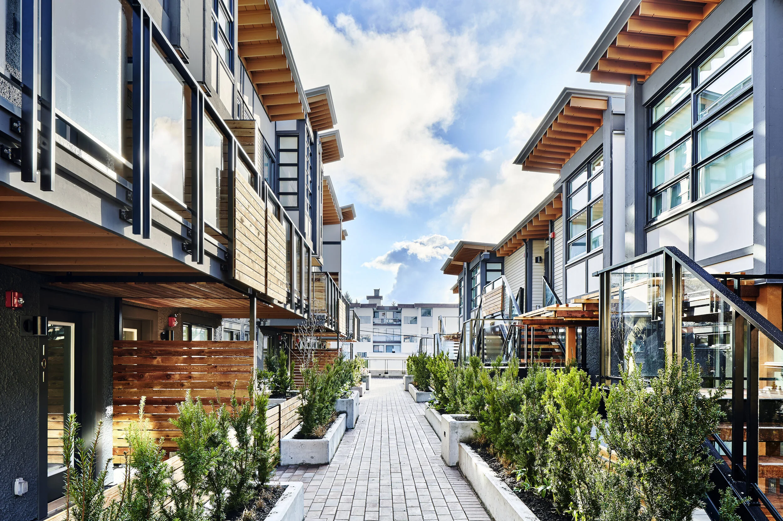 Vista: View E to Courtyard. Design concept: Gregory Borowski with Gina Lyons at Merrick Architecture for Timeless. Photo: Sunny Jhooty 2016