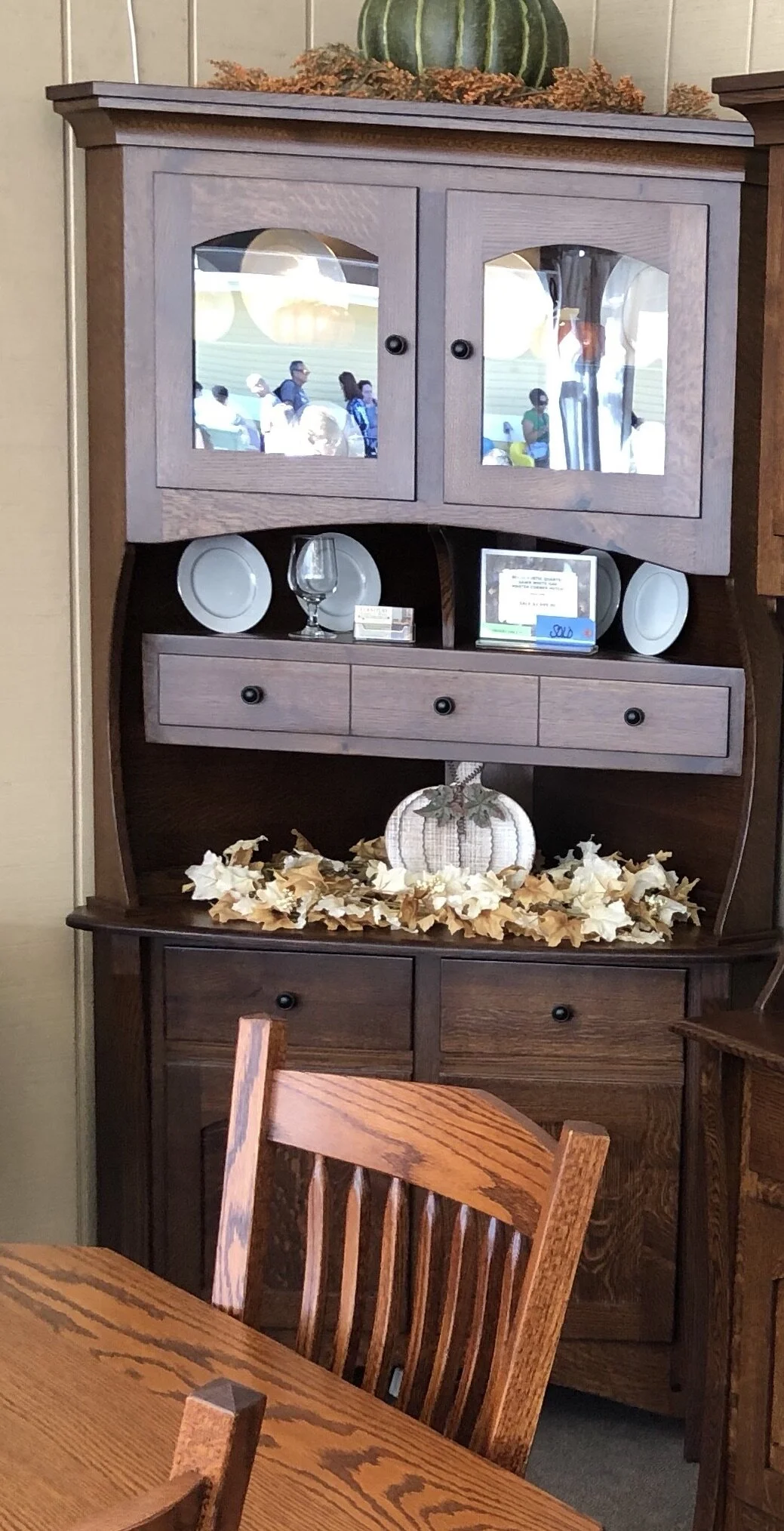 Master Corner Hutch.jpeg