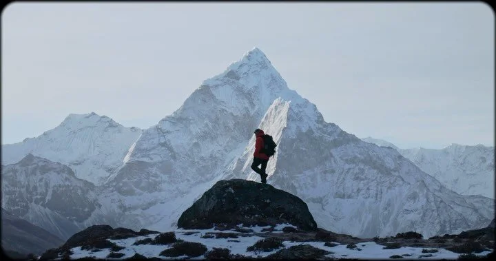 Just finished a 200km/125mile solo hike in the Khumbu region of Nepal. This place is absolutely breathtaking and every sense of the word. I think this may have been the most challenging thing I have ever done&hellip; so far.

Watch the hike on @youtu