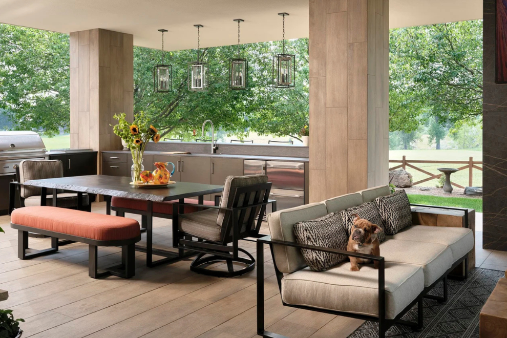 Outdoor living patio