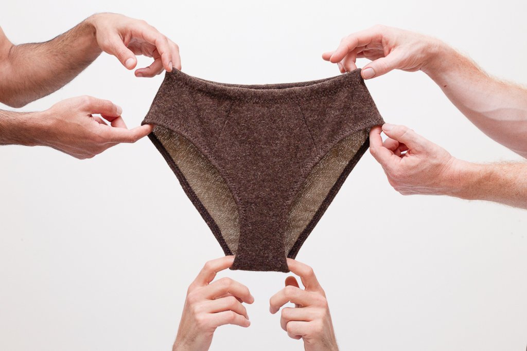 MIDI25_THOMAS-SESOLDI_Alice-Cannard-Marseille-designer-mode_queer-lingerie-non-genrée-006.jpg