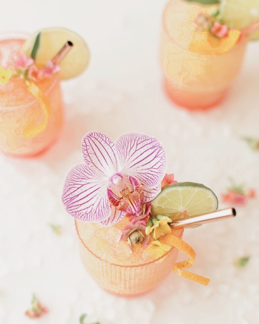 Happy Aloha Friday! Time for a Mai Tai! 🍹woohoo!

So what IS Aloha Friday exactly? It originated from Hawaii&rsquo;s clothing industry and basically evolved into what the mainland knows as &ldquo;casual Friday.&rdquo; There&rsquo;s also cheerful son