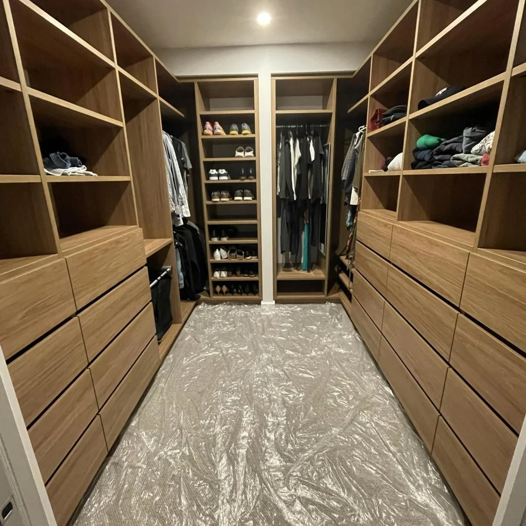 8 benefits of a walk-in wardrobe that will surprise you