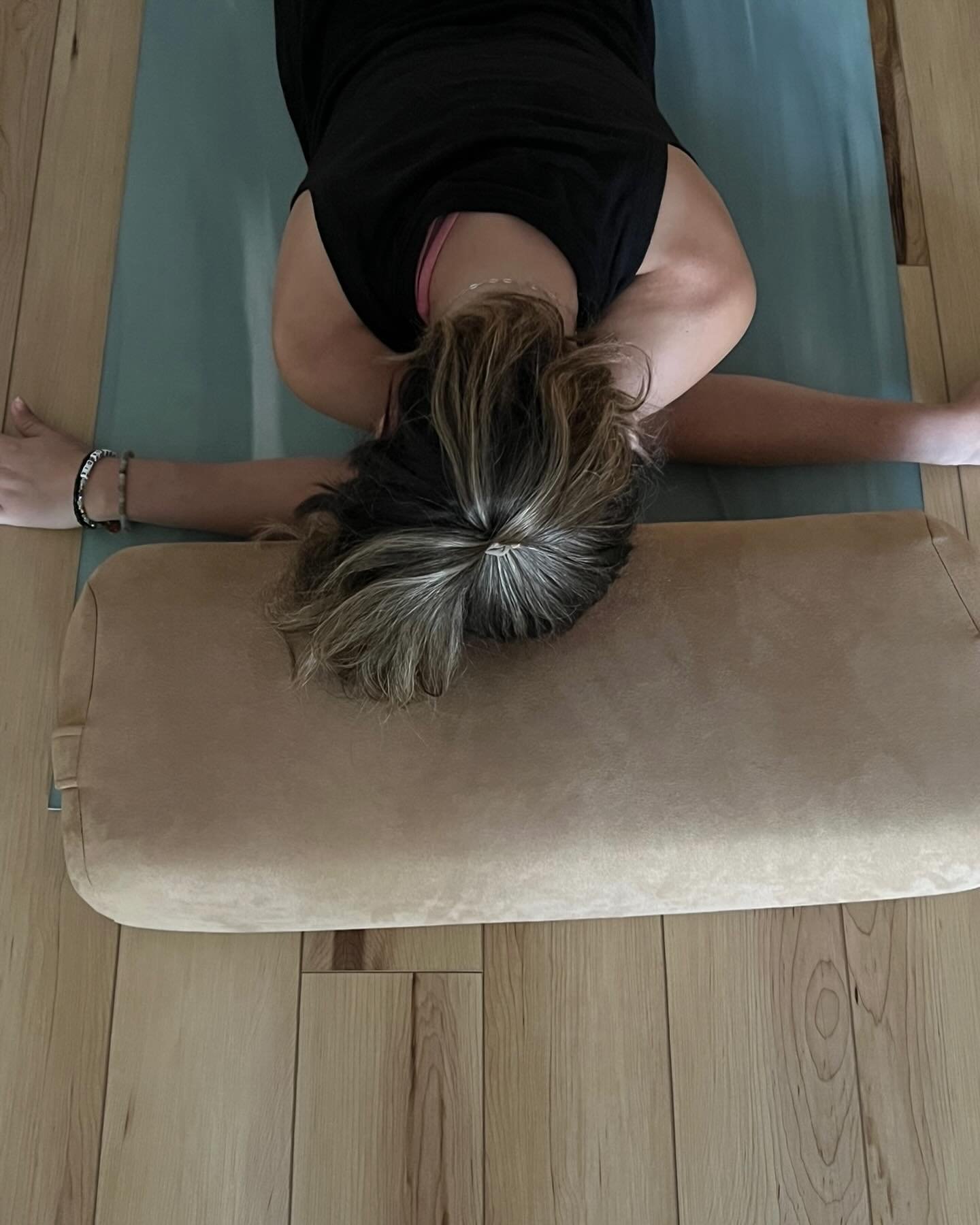 &ldquo;Almost everything will work again if you unplug it for a few minutes, including you.&rdquo; - Anne Lamont.  #yogapractice #yogaeveryday #relax #904 #historicspringfieldjax #sparjax #reset #mindfullness