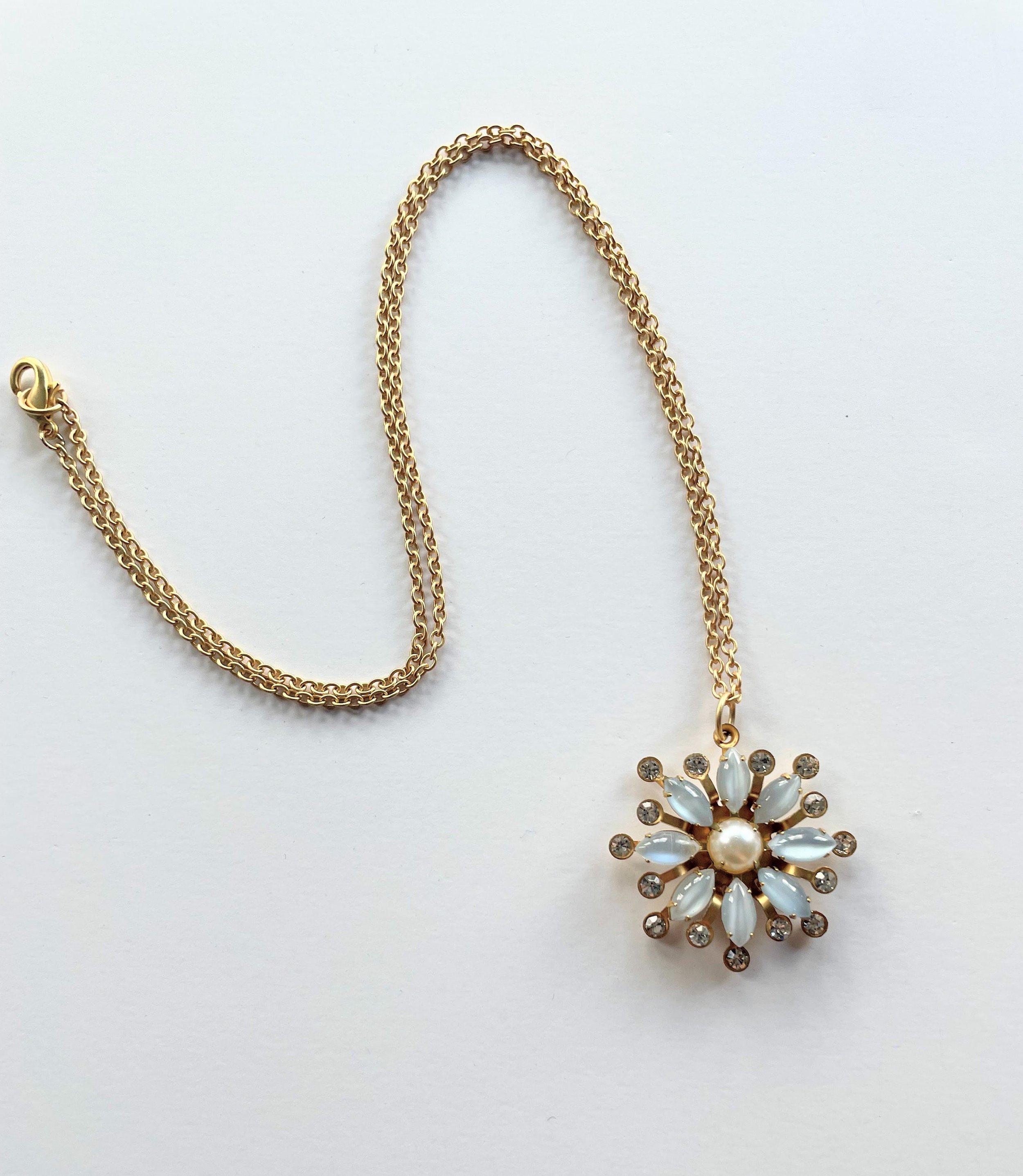 https://i.etsystatic.com/23540307/r/il/19cebf/3876902255/il_fullxfull.3876902255_ky1d.jpg