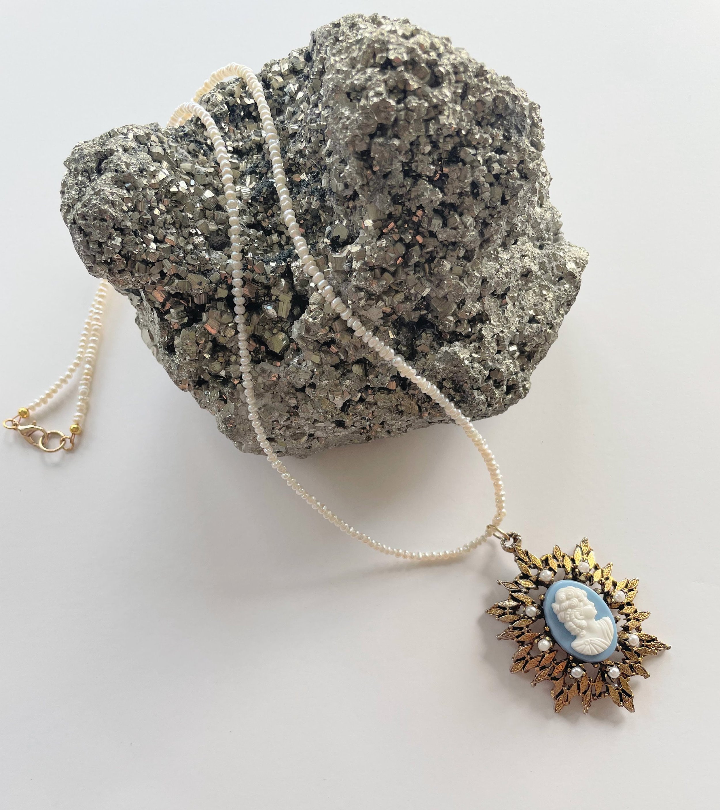 https://i.etsystatic.com/23540307/r/il/01ed6e/3829323708/il_fullxfull.3829323708_j8b9.jpg
