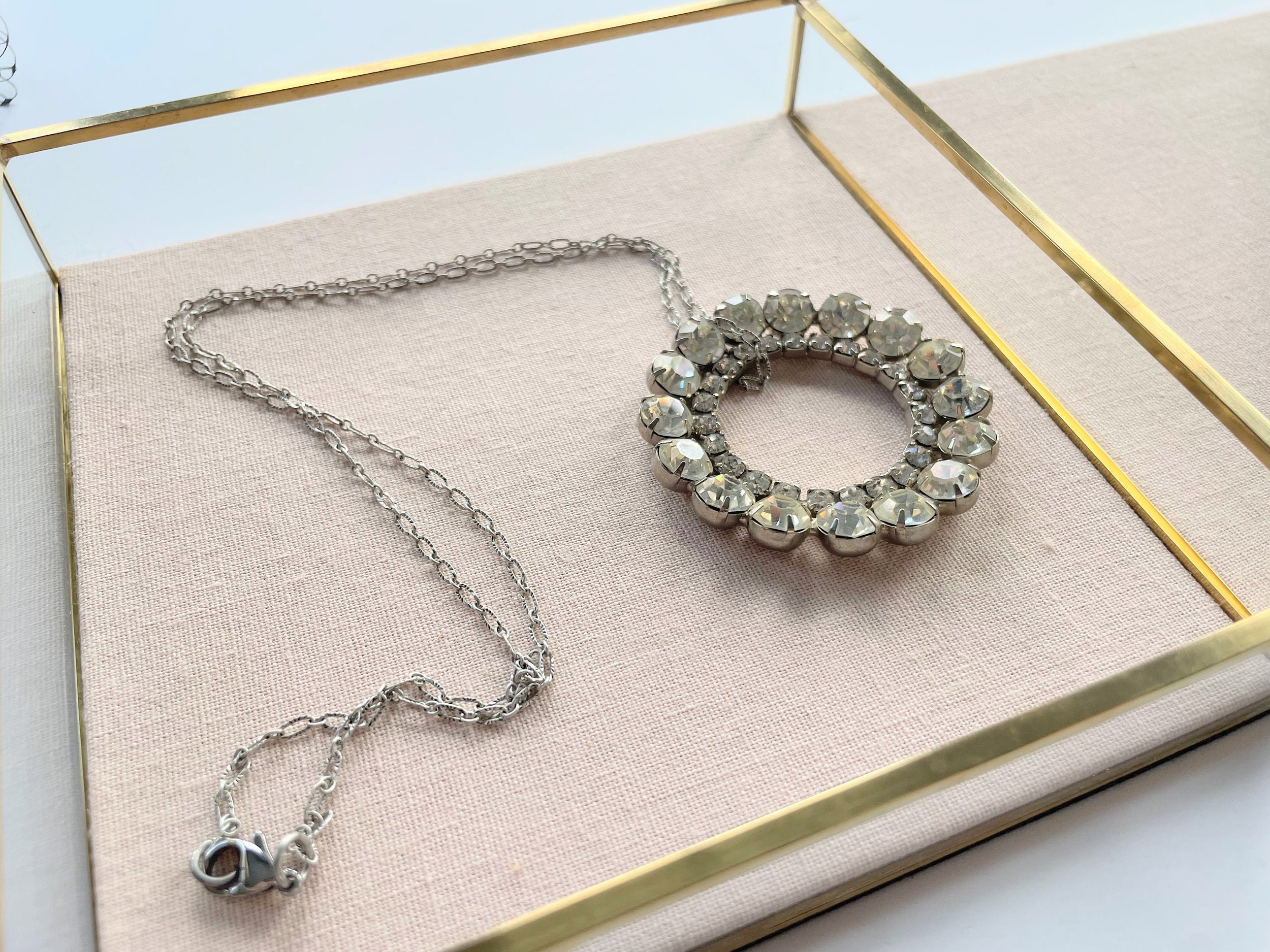 https://i.etsystatic.com/23540307/r/il/67646b/4027253308/il_fullxfull.4027253308_9hwy.jpg