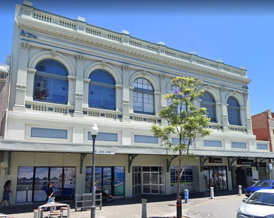 4-16 Adelaide St